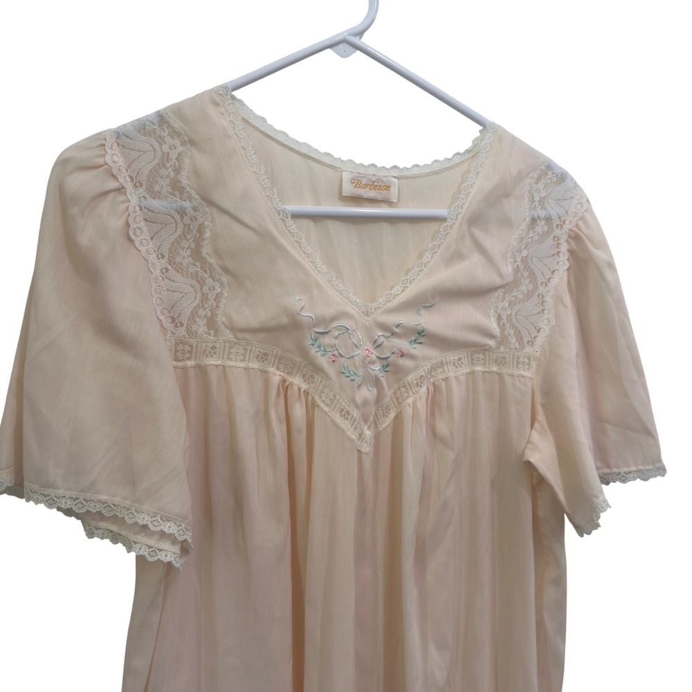 Barbizon Vintage Nightgown Peach Lace Embroidered Cottagecore Prairie Medium